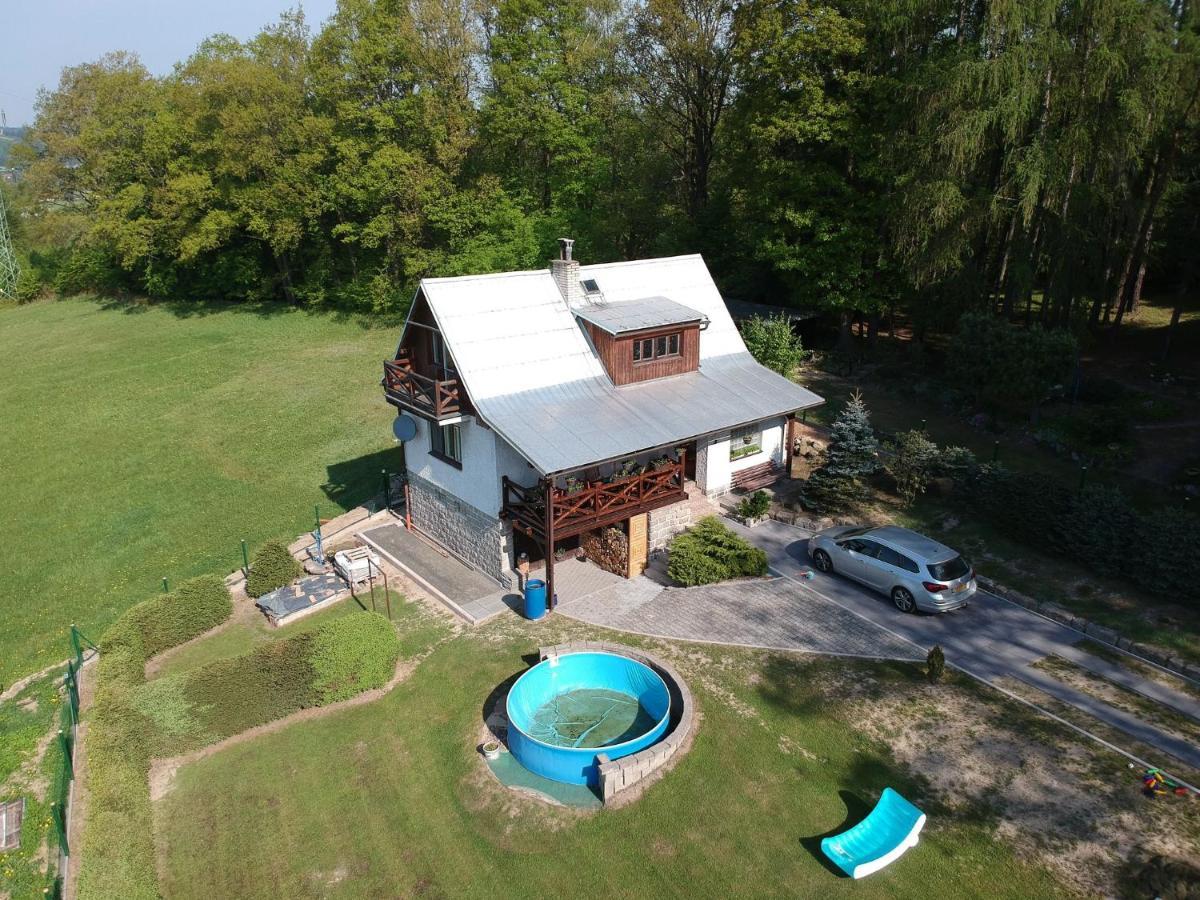 House With The Pool And Fenced Garden Villa Hnanice  Eksteriør billede